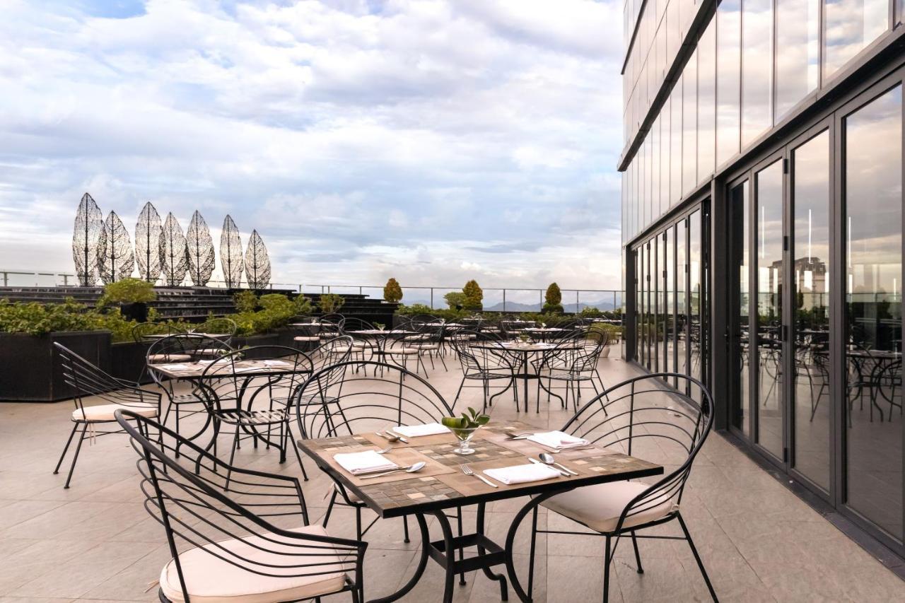 เมเลีย วินเพิร์ล เว้ Hotel ภายนอก รูปภาพ The Terrace