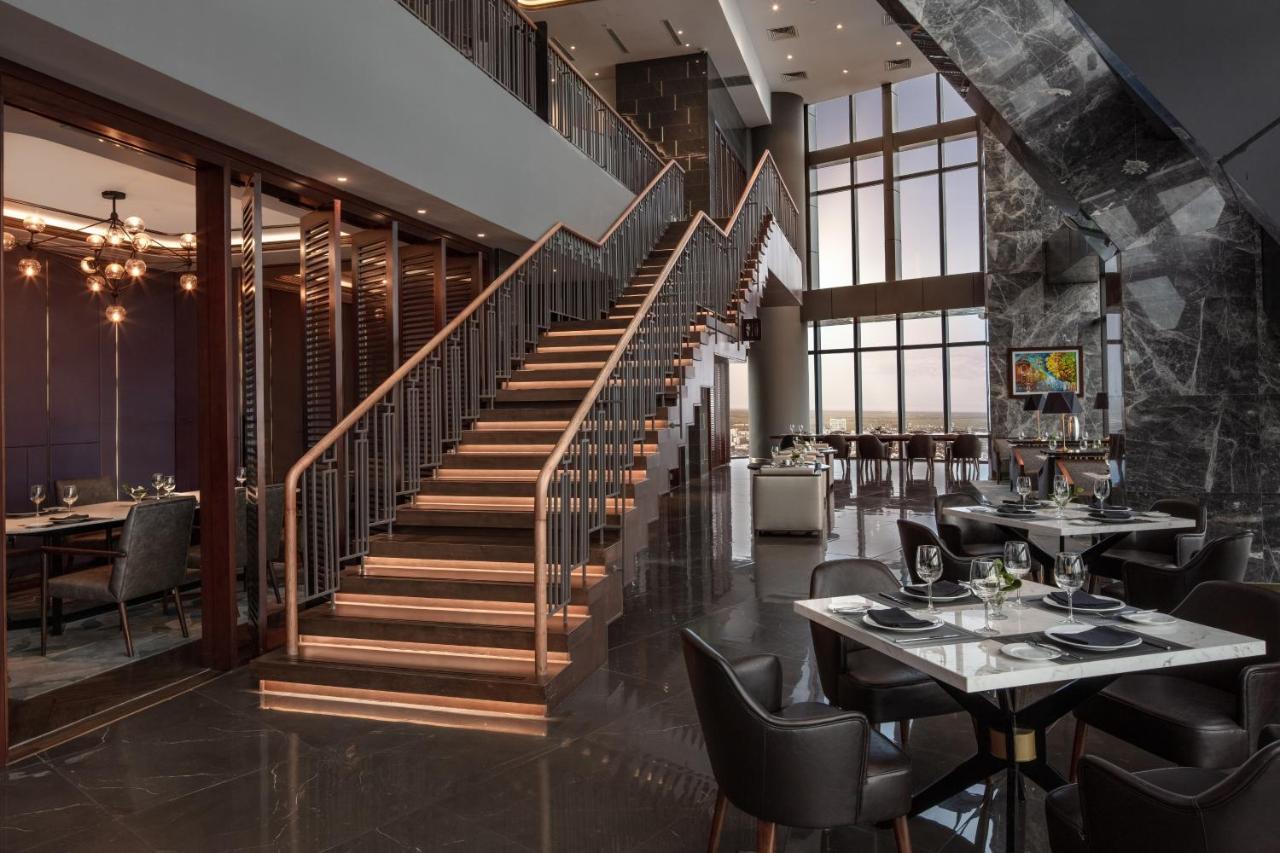 เมเลีย วินเพิร์ล เว้ Hotel ภายนอก รูปภาพ The restaurant's interior