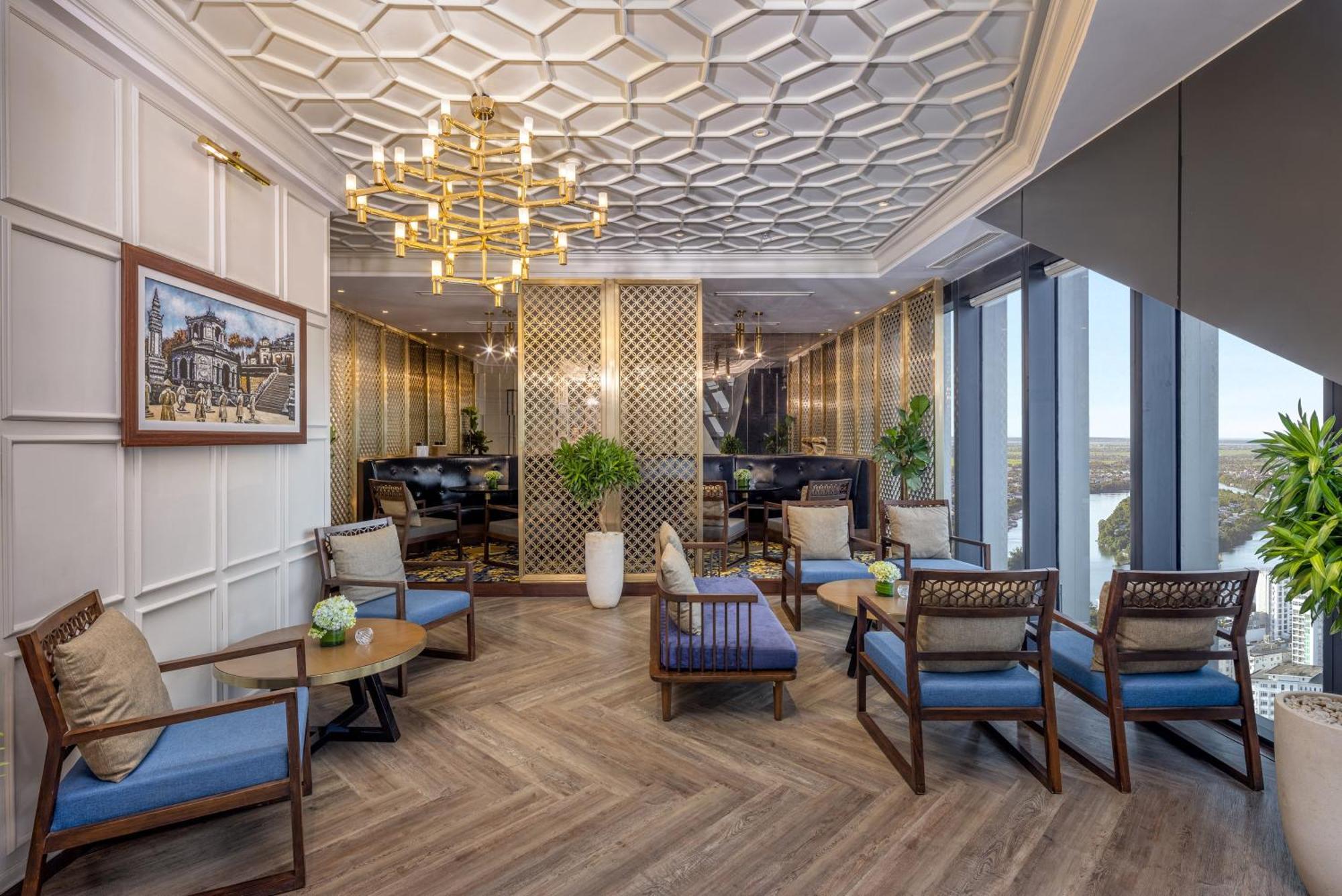 เมเลีย วินเพิร์ล เว้ Hotel ภายนอก รูปภาพ The Club at The Royal