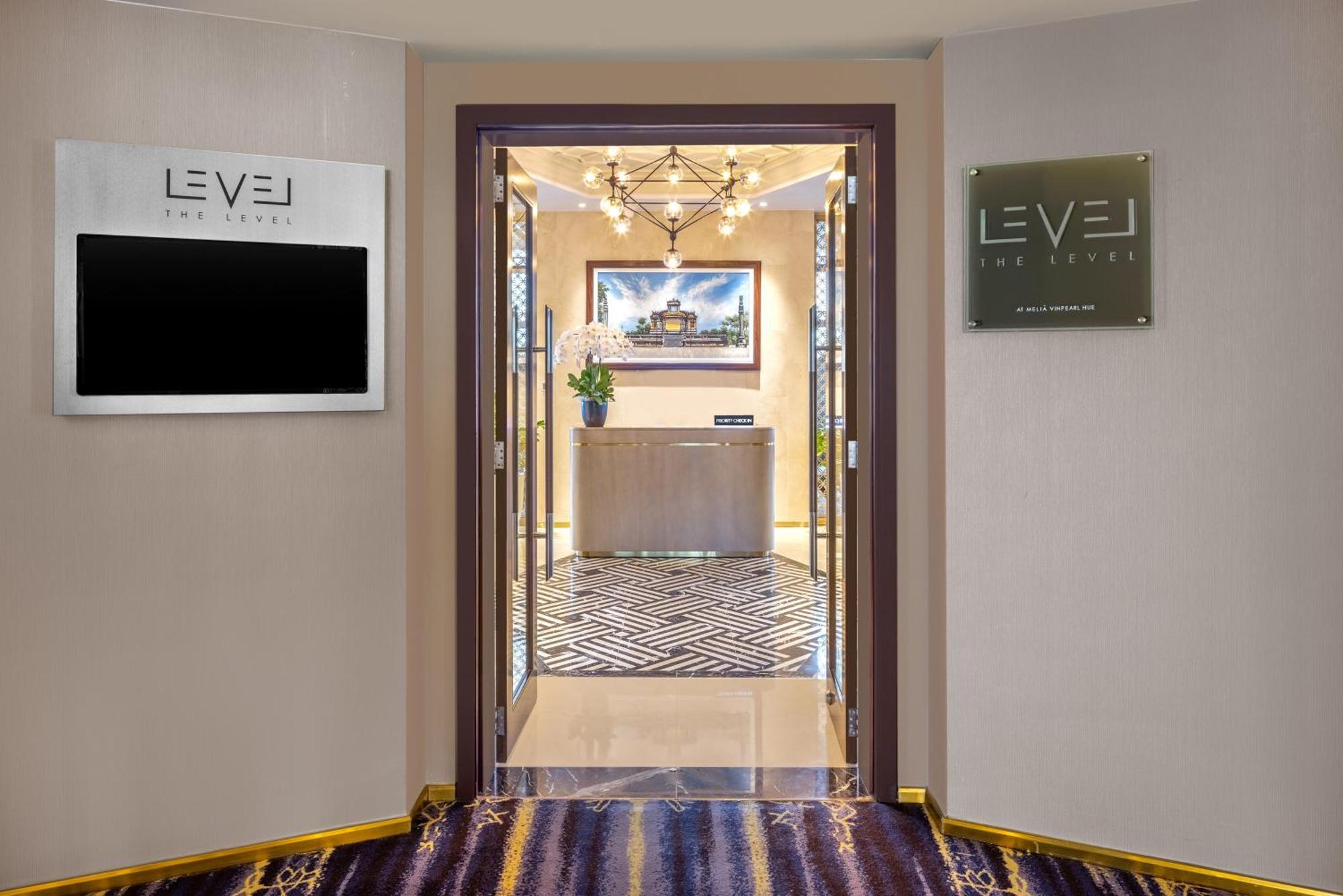 เมเลีย วินเพิร์ล เว้ Hotel ภายนอก รูปภาพ Level 99